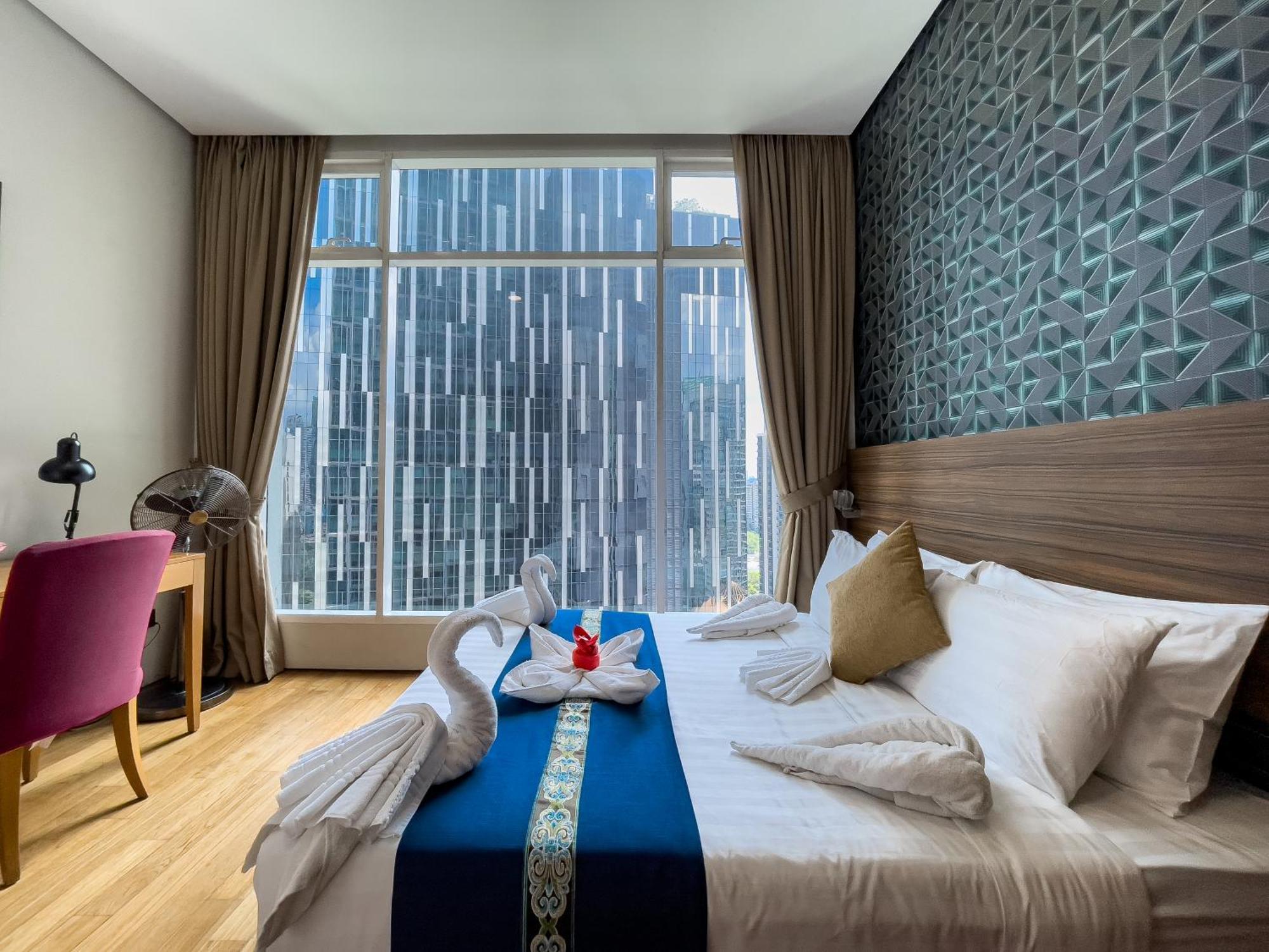 Soho Suites Klcc By Rest Kuala Lumpur Exterior photo